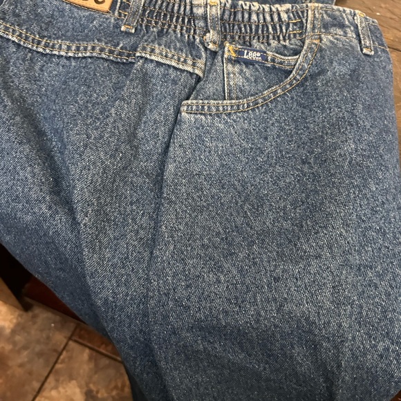 Vintage Lee Elastic Riders relaxed fit tapered ankle in size 16WP and 14WM jeans - Picture 7 of 9